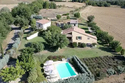 Image de Domaine de la Tuilière, au cœur de la Provence, 18 couchages, piscines privées