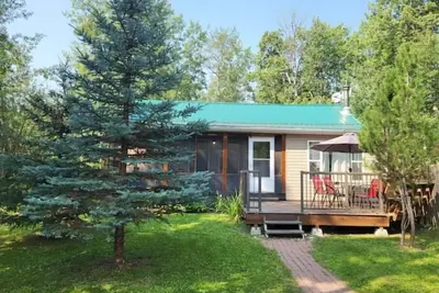 Peaceful location close to lake