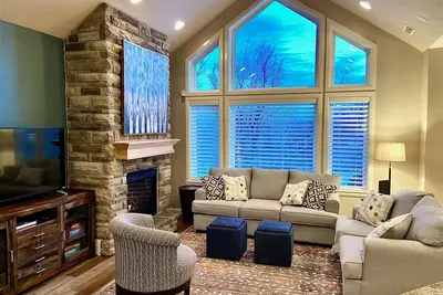 Image de F 4907 | A Mountain Retreat Like No Other