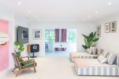 Image de Lux Florida Glam Steps to everything, 2 king rooms