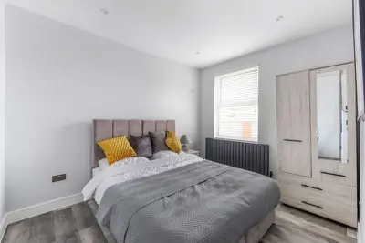 Image de Salle de bain privée séparée-Appartement-Prestige-Vue sur Jardin-Elegant & Cozy