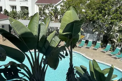 Image de Four bedroom condo in gated community, and less than a mile from the beach