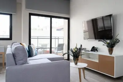 Image de Regatta Living 2br W/ Pool & KingBed By YellowKey