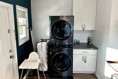 Image de 2bd\/2ba, Family Friendly, 6 miles to Disneyland