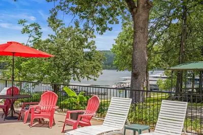 Image de Lakefront 2br Cabin w/ Pool + Swim & Boat dock