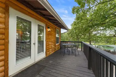 Image de Lakefront 3br Cabin w/ Pool + Swim & Boat dock