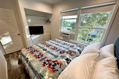 Image de 4bd/4ba Duplex 6miles to Disneyland