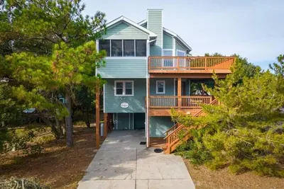 Walk to Beach! Pool and Spa, Rec Room, June Weeks Open