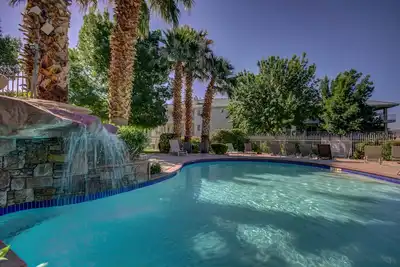 Image de 6 Pools All Inclusive | Top Level  | Great For Families | Vaulted Ceilings | #1217