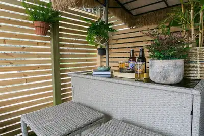 Image de Mabuhay - a coastal that sleeps 4 guests in 2 bedrooms