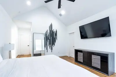 Image de Home in the Heart of Houston - Arcade and Hot Tub!