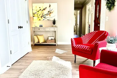 Image de Beautiful 2br 1ba - Atlanta's Best Location & Amenities