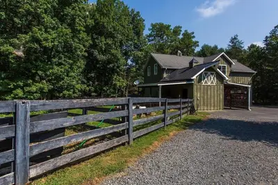 Image de Charming Barn House