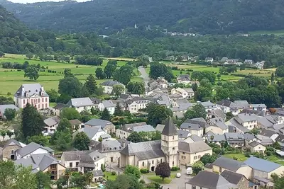 Image de Appartement \"Résidence Arriu Mage\" avec vue montagne, piscine privée et Wi-Fi