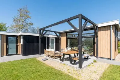 Image de Venez profiter de ce luxueux chalet zélandais en famille et/ou entre amis! Le jardin est entouré de