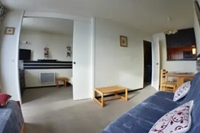 Image de Appartement cosy, 4 pers. - ski aux pieds, proche Esf et commerces, balcon sud