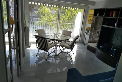 Image de Lumineux appartement moderne à 10 minutes de la croisette idéal pour un couple