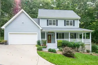 Image de Charming 3 Bdrm Home w Mountain View, Near Wineries & Downtown