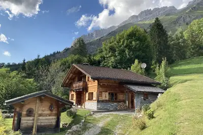 Image de Chalet de charme situé à La Giettaz entre La Clusaz et Megeve