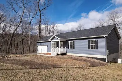 Image de Blue Ridge Mountain Retreat - Spacious Apartment Suite