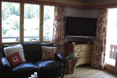 Image de Heimelige Ferienwohnung mit Balkon Nähe Bahnhof/skilift in Klosters zu Vermieten
