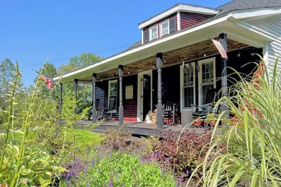 Image de 16vl Stunning country home near Bretton Woods, Cannon and Franconia Notch! Pool\/gym passes!