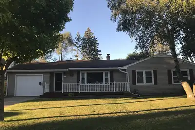 Image de House within walking distance of Lambeau! ! !