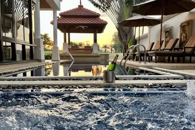Image de 3-4br Laguna Golf Course Villa with Pool & Jacuzzi