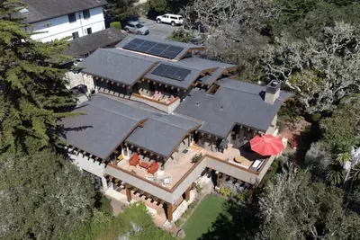 Image de Sea Blink - Carmel House - Three Blocks from the Beach!