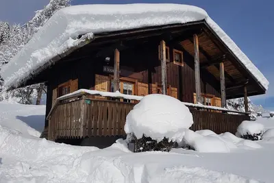 Image de Chalet 3* cosy aux Gets, Wi-Fi, 450m télécabine, 2 chambres, parking privé, balcon sud/est