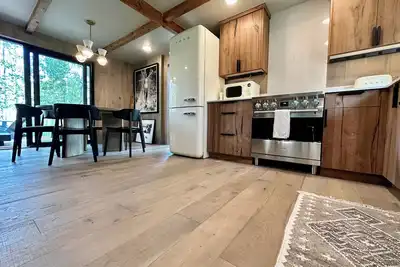 Swissentury ~A Frame charming home in the Meadow, A/C