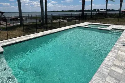 Image de Pets Stay Free Camp St. Cabanas Unit 4 on Lake Dora