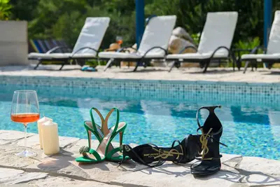 Image de Villa, piscine chauffée, 3 chambres+3 alles de bains, aire de jeux, endroit calme,