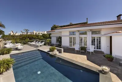 Image de Villa Annabella close to sorrento center with terrace, pool, Spa and gym room