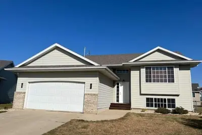 Image de Spacious 3 bedroom home near the Barefoot Bar