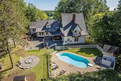 Image de Piscine - Bord de rivière - Spa - Les berges du