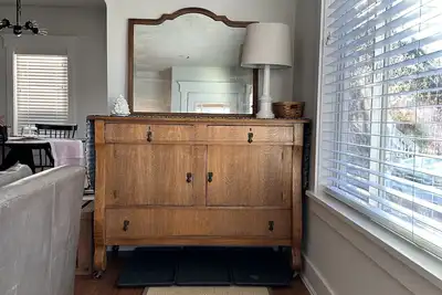 Image de Modern Midtown Bungalow; walkable to CdA!