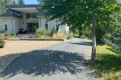 Image de An Elegant Rural Retreat in Deep Bay