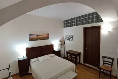 Image de Yellow House