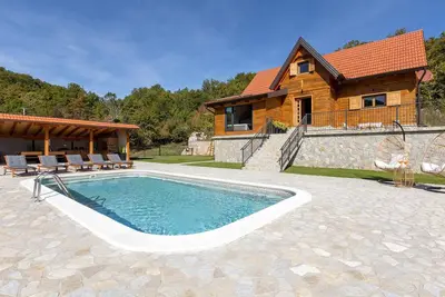Image de Magnifique maison Ă Barlete avec sauna