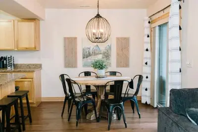 Image de Family-Friendly Home w/Access to Trails, Play Room & Home Gym