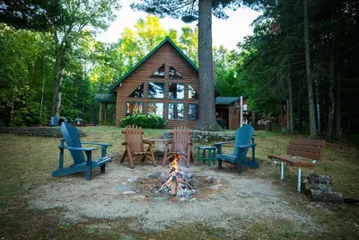 Image de Blissful Seclusion on Blueberry Lake
