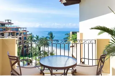Image de Oceanfront Aaa 4 Diamond resort Thanksgiving weekend in Paradise!