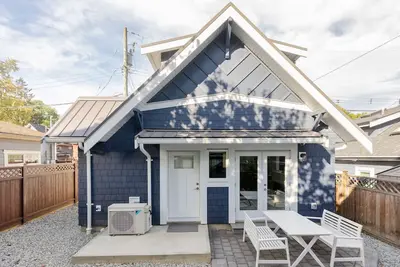 Image de Luxury Laneway House near Vgh, Children's Hospital and Downtown