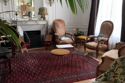 Image de Eiffel Tower Air Conditioned 6 persons 115 m2 flat (private garage and piano)