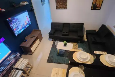 Image de Ultimate Staycation\nw\/ Jacuzzi and Arcade
