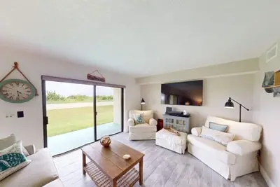 Image de Sea Oats 2br-Direct Beach Access with Pool