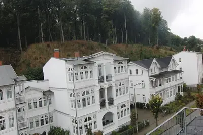 Image de Wohnung 2 - Villa Rügen - 300 m zum Strand