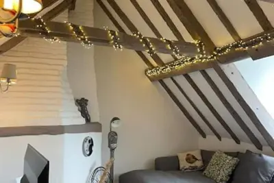 Image de Beautiful 1600’s loft apartment.