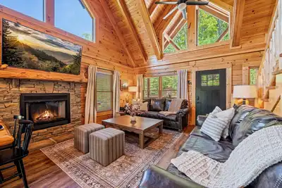 Image de Mountain View Luxury Cabin, 11 Beds, Theatre, Pool